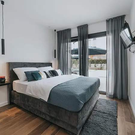 בית נופש Haus In Novigrad Mit Privatem Pool *