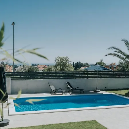 Holiday home Haus In Novigrad Mit Privatem Pool *