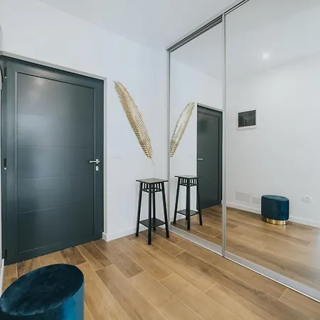 Haus In Novigrad Mit Privatem Pool Holiday home *